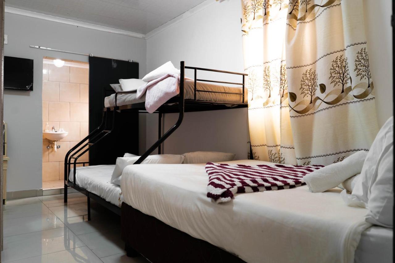 Albrine Lodge Беллвілл Екстер'єр фото