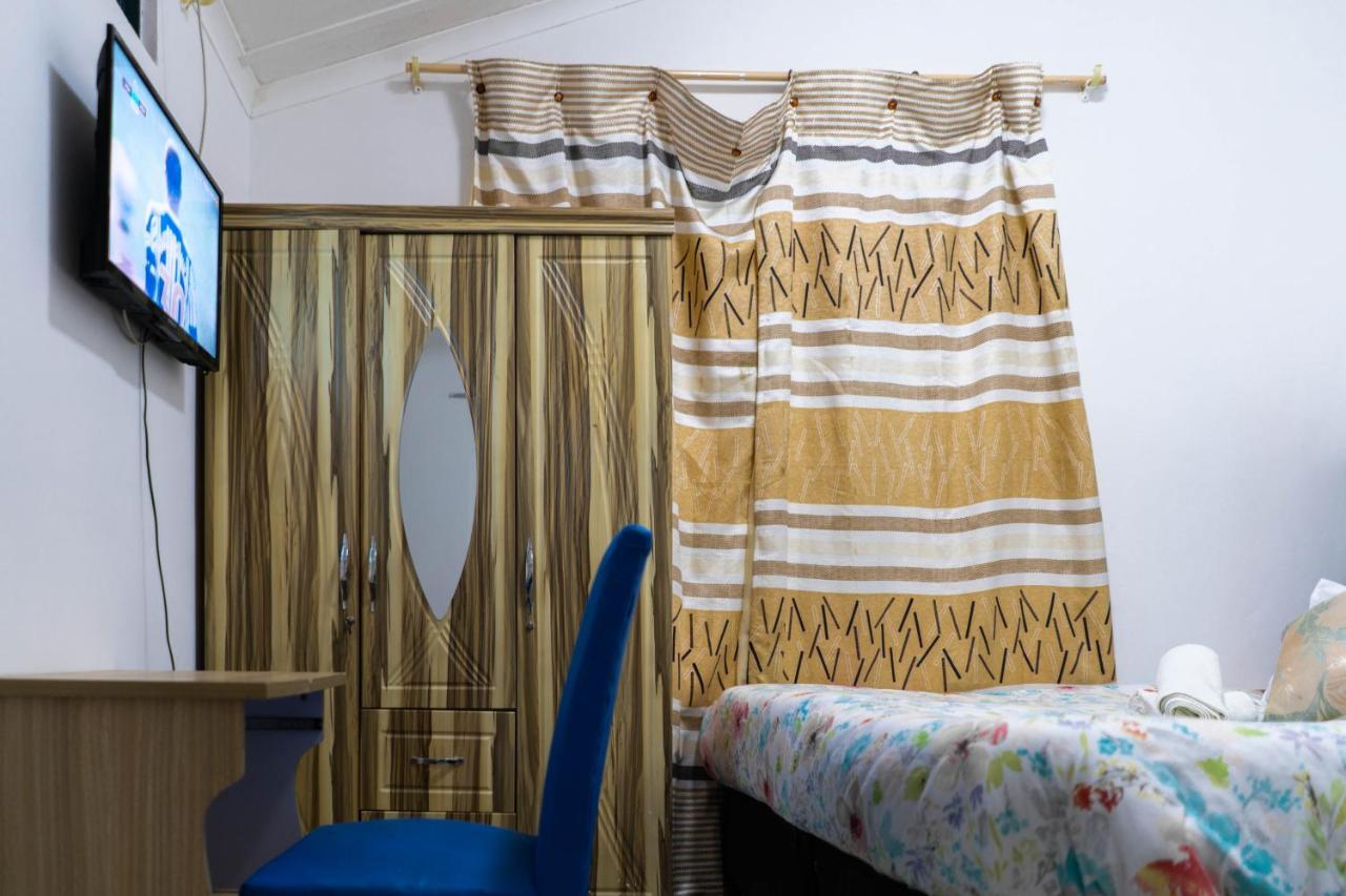 Albrine Lodge Беллвілл Екстер'єр фото